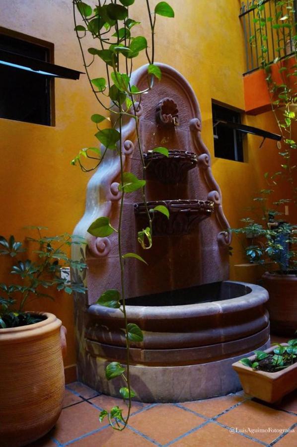 كوميتان د دومينغوز Hotel Del Pasaje Morales المظهر الخارجي الصورة