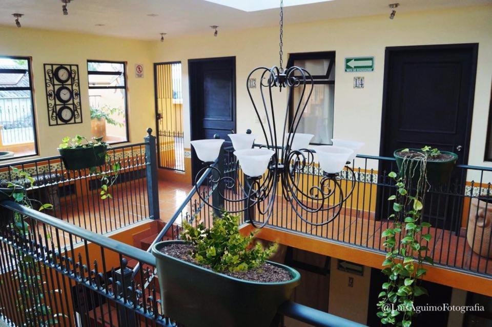 كوميتان د دومينغوز Hotel Del Pasaje Morales المظهر الخارجي الصورة