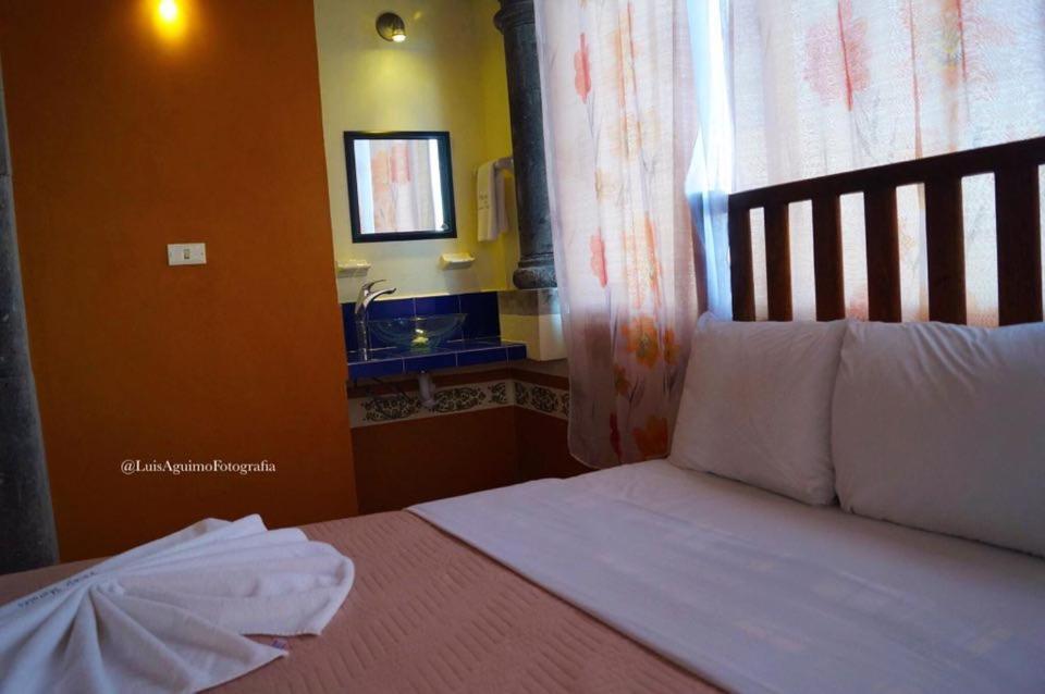 كوميتان د دومينغوز Hotel Del Pasaje Morales المظهر الخارجي الصورة